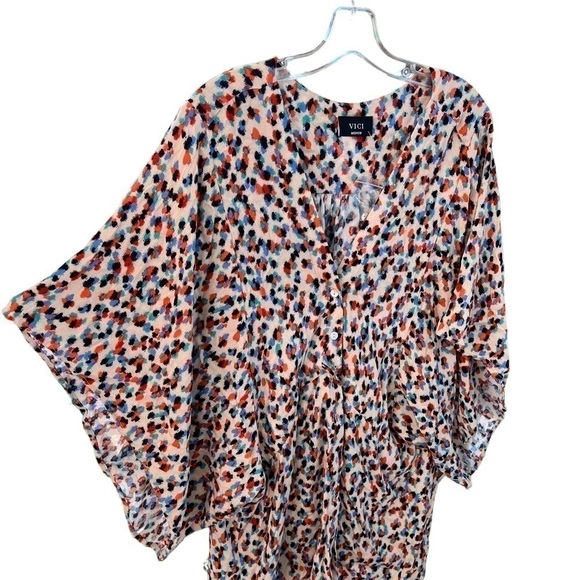 VICI - NWOT Mini Kimono Dress /Tunic Oversized Button Front Coverup Medium - Picture 2 of 7